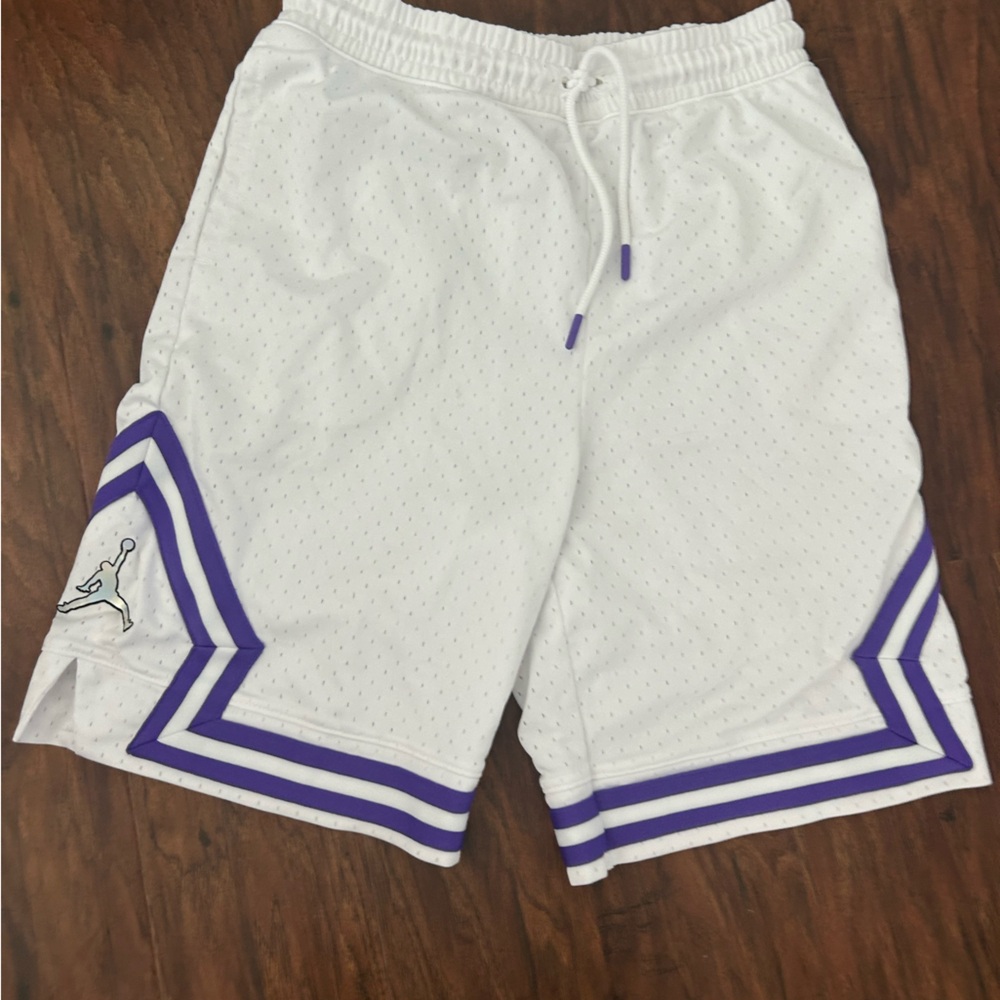 USED Jordan Youth XL White and Purple